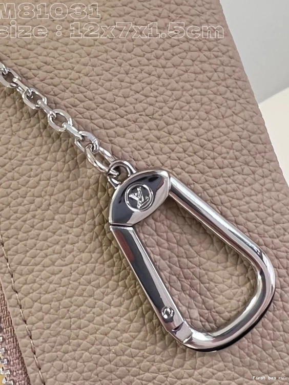 First bag ru POUCH KEY VUITTON LOUIS 0723